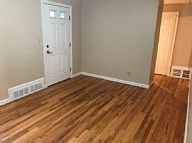 32 Bunce Dr, Manchester, Ct 06040 in Manchester, CT (Photo 4 of 12)