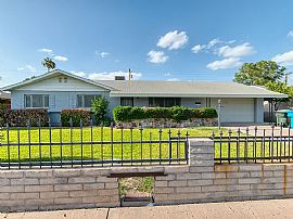 3002 N 52nd Pkwy, phoenix, Az 85031 in Phoenix, AZ