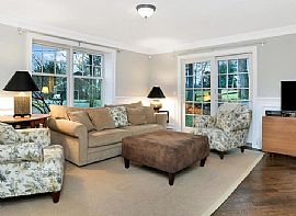 20 Innis Ln, Old Greenwich, Ct 06870 in Old Greenwich, CT (Photo 3 of 9)