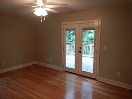 1403 Goddard Ave, Louisville, Ky 40204  Contact/me 2078081547   in Louisville, KY (Photo 6 of 9)