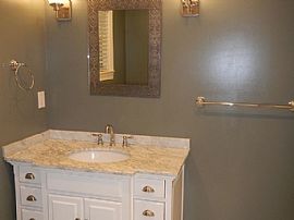 1403 Goddard Ave, Louisville, Ky 40204  Contact/me 2078081547   in Louisville, KY (Photo 7 of 9)