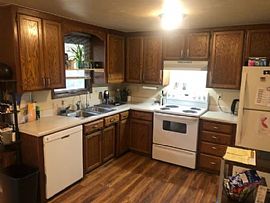 1400 Nelson St, Green Bay, Wi 54304 in Green Bay, WI (Photo 3 of 10)