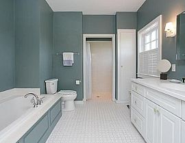 310 Indian Ave, Middletown, Ri 02842 in Middletown, RI (Photo 7 of 12)