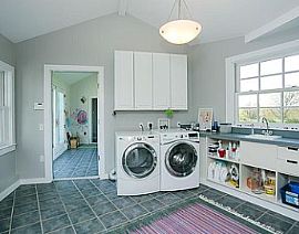 310 Indian Ave, Middletown, Ri 02842 in Middletown, RI (Photo 8 of 12)