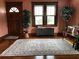 134 E Main Rd, Portsmouth, Ri 02871 in Portsmouth, RI (Photo 2 of 7)