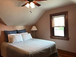 134 E Main Rd, Portsmouth, Ri 02871 in Portsmouth, RI (Photo 6 of 7)