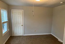 28 Soundview Ave, East Haven, Ct 06512 in East Haven, CT (Photo 10 of 11)