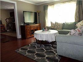 90 1st St, West Warwick, Ri 02893 in West Warwick, RI (Photo 2 of 4)