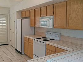 7331 S Jentilly Ln, Tempe, Az 85283 in Tempe, AZ (Photo 4 of 12)