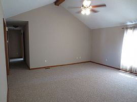 Three Bedroom, Two Full Bath Home in Wallen Chase Neighborhood. in Fort Wayne, IN (Photo 3 of 7)
