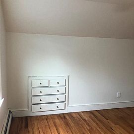 713 Metacom Ave, Bristol, Ri 02809 in Bristol, RI (Photo 7 of 8)