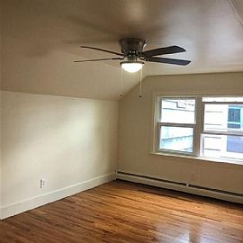 713 Metacom Ave, Bristol, Ri 02809 in Bristol, RI (Photo 8 of 8)