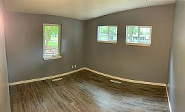 Modern 3 Bedroom, 1 Bath in a Great Neighborhood in Lincoln, NE (Photo 6 of 6)