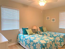 Immaculate Beautifully Decorated Home Only 1.5 Blocks The Beach in Belmar, NJ (Photo 11 of 12)