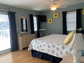 Immaculate Beautifully Decorated Home Only 1.5 Blocks The Beach in Belmar, NJ (Photo 8 of 12)