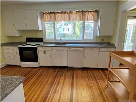 21 Dickerman St, Watertown, Ct 06795 in Watertown, CT (Photo 5 of 12)