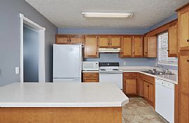  Spacious 3bedroom Now Available @  Vernon Traylor Dr  in Smyrna, TN (Photo 2 of 12)