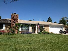 Beatiful 3 Bedroom in Lakewood, CO (Photo 2 of 12)