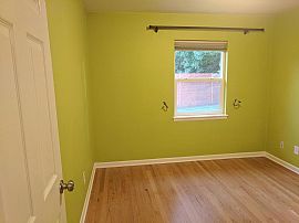 Beatiful 3 Bedroom in Wheat Ridge, CO (Photo 6 of 12)