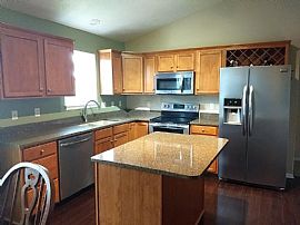 Beatiful 4 Bedroom in Kalamazoo, MI (Photo 2 of 12)