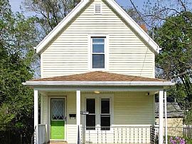 1319 8th St, Beloit, Wi 53511 in Beloit, WI (Photo 2 of 11)