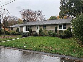 169 Union Ave, Warwick, Ri 02889 in Warwick, RI (Photo 1 of 12)