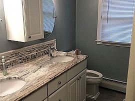 169 Union Ave, Warwick, Ri 02889 in Warwick, RI (Photo 6 of 12)