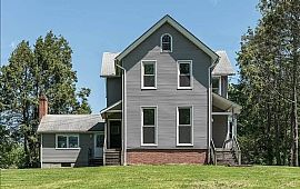 17 Riverview Rd, Rocky Hill, Ct 06067 in Rocky Hill, CT