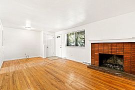 Beautiful Single Family Home, Newly Renovated! This Beautiful 4 in Littleton, CO (Photo 4 of 9)