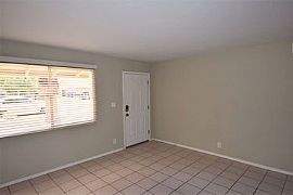 Charming 3bed with Clean Painting in Tempe, AZ (Photo 2 of 11)