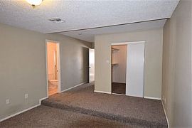 Charming 3bed with Clean Painting in Tempe, AZ (Photo 9 of 11)