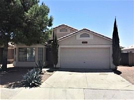 Stunning Single Family Home Available to Lease Now  in Mesa, AZ