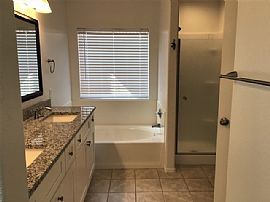 Stunning Single Family Home Available to Lease Now  in Mesa, AZ (Photo 10 of 12)