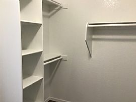 Stunning Single Family Home Available to Lease Now  in Mesa, AZ (Photo 11 of 12)