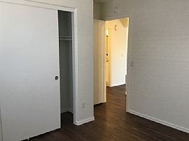 Stunning Single Family Home Available to Lease Now  in Mesa, AZ (Photo 12 of 12)