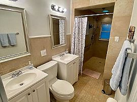 6066 17th Ave N, saint Petersburg, Fl 33710 in Saint Petersburg, FL (Photo 5 of 8)