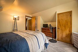 Beatiful 4 Bedroom in Milwaukee, WI (Photo 7 of 12)