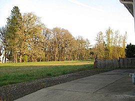 Beatiful 3 Bedroom in Albany, OR (Photo 11 of 12)