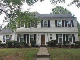 Two Storey 5 Bedroom Apartment  in Charlotte, NC