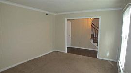 Two Storey 5 Bedroom Apartment  in Charlotte, NC (Photo 5 of 12)