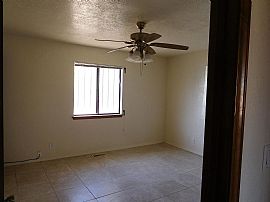 Beatiful 3 Bedroom in Rio Rancho, NM (Photo 11 of 12)