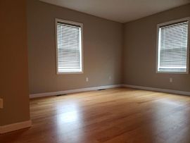 18 School St, East Windsor, Ct 06088 in East Windsor, CT (Photo 6 of 9)