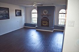 Beatiful 3 Bedroom in Albuquerque, NM (Photo 3 of 12)