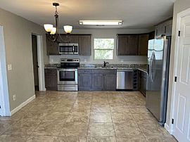 1112 S 7th Ave, Thatcher, Az 85546 in Safford, AZ (Photo 2 of 9)