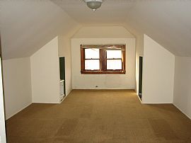 Big Bungalow in Chicago, IL (Photo 5 of 5)