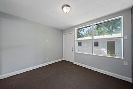 3 Bedroom Family Home in Waco, TX (Photo 8 of 12)