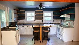 3 Bedroom Family Home in Osceola, MO (Photo 4 of 12)