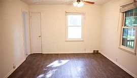 3 Bedroom Family Home in Osceola, MO (Photo 5 of 12)