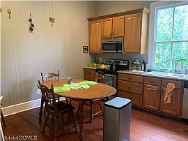 1057 Selma St, Mobile, Al 36604 in Mobile, AL (Photo 5 of 9)