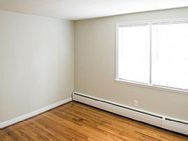 971 Hopmeadow St #29, Simsbury, Ct 06070 in Simbury, CT (Photo 5 of 8)